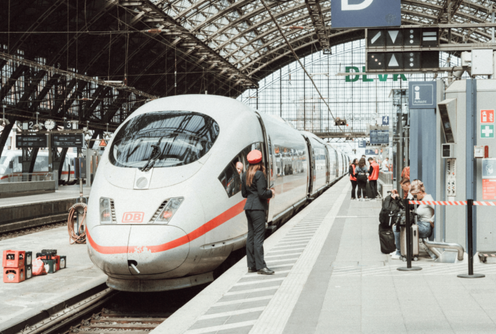 Bei SIXT gibt es aktuell zusätzliche BahnBonus-Punkte und Rabatte für Mietwagenbuchungen.