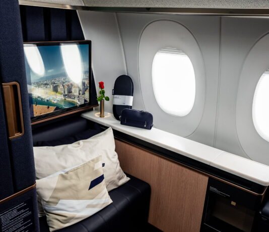 Lufthansa Allegris First Class Suite erhält Red Dot Award 2026 Die Lufthansa Allegris First Class Suite wurde mit dem Red Dot Award 2026 ausgezeichnet.
