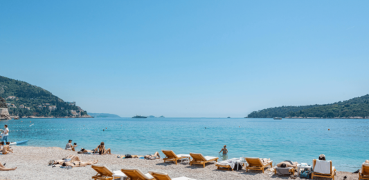 Strandliegen auf Mallorca werden deutlich teurer Wer auf Mallorca eine Liege mieten möchte, muss in diesem Sommer vielerorts deutlich mehr bezahlen.