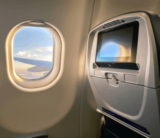 Lufthansa SitzplatzgebĂĽhr gilt jetzt auch auf Langstrecken Lufthansa hat ihre Regeln fĂĽr Sitzplatzwechsel auf Langstrecken angepasst.