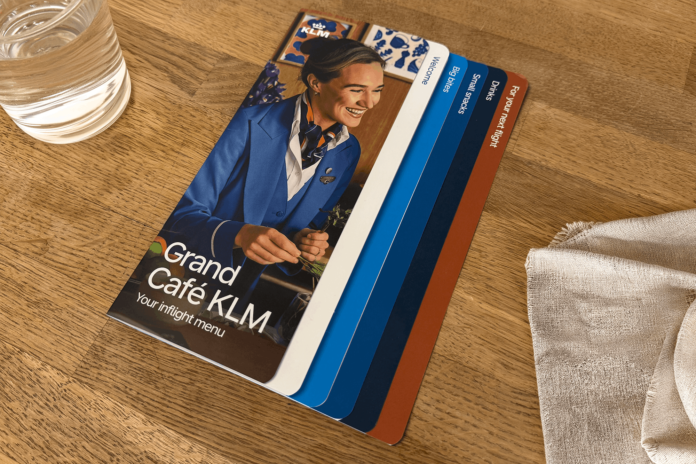 grandcafeklm KLM führt im Oktober ein neues Bordkonzept mit mehr Auswahl bei Essen und Getränken ein. Foto: KLM