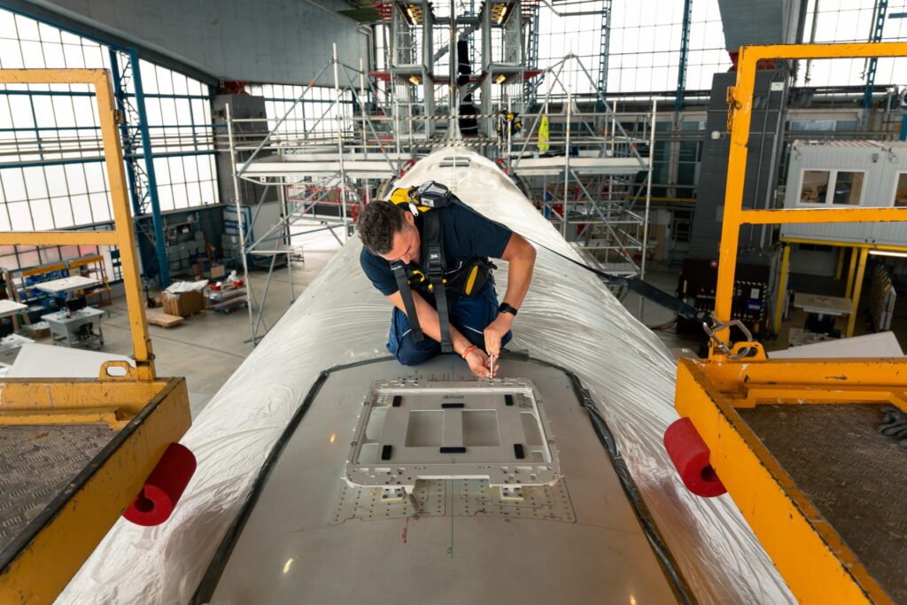 Installation des Lufthansa Highspeed-Internets mit Starlink
