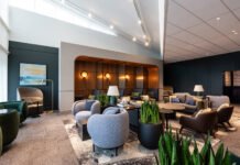 Neue Amex Centurion Lounge am Flughafen Amsterdam Schiphol eröffnet Die neue Lounge verbindet Komfort mit niederländischem Design. Foto: Barbara Kieboom