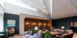 Neue Amex Centurion Lounge am Flughafen Amsterdam Schiphol eröffnet Die neue Lounge verbindet Komfort mit niederländischem Design. Foto: Barbara Kieboom