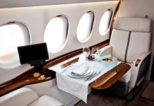 First Class mit Punkten fliegen: 100.000-Meilen-Trick Wie du Punkte aus dem Alltag gezielt in exklusive Prämienflüge verwandelst.