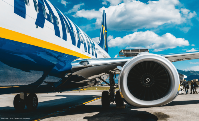 Flugzeug_von_Ryanair Alle Fakten zu den neuen Ryanair-Kürzungen.